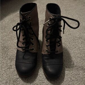 Sorel Black and Tan Lace Up Wedge Boots